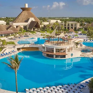 Курортный комплекс Bahia Principe Grand Tulum